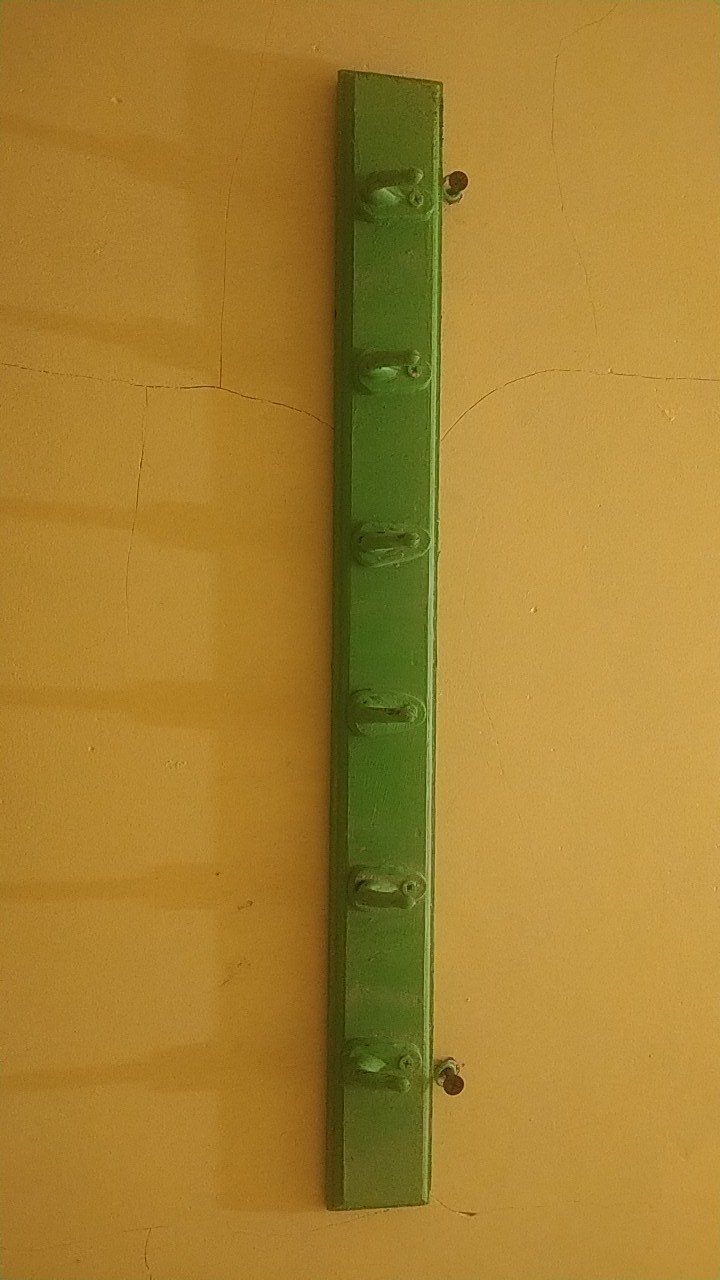 Kapstok Kayu Unik Clear Kayu Pinus Pilihan 6 Kail