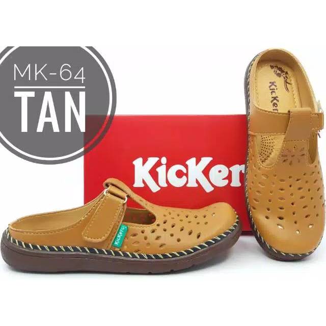 SEPATU SANDAL WANITA KICKERS