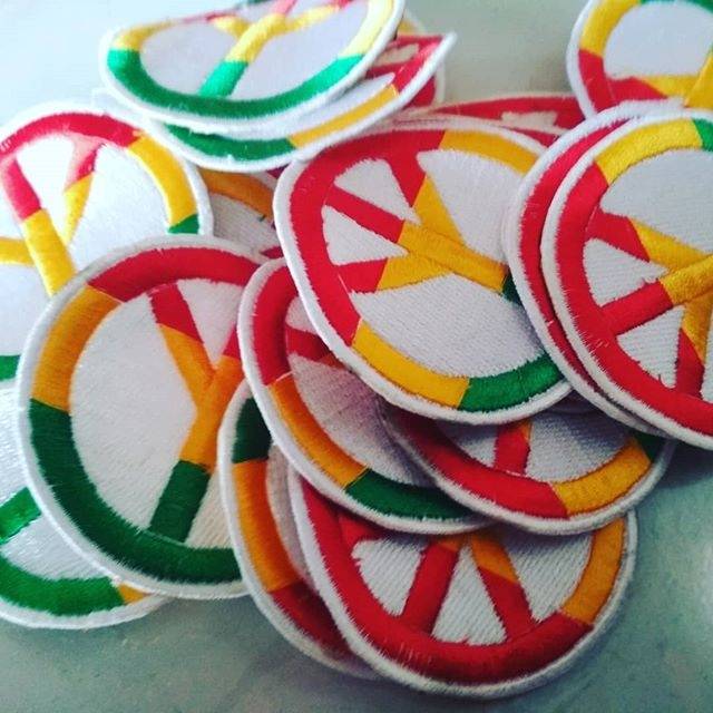 Emblem patch bordir peace rasta