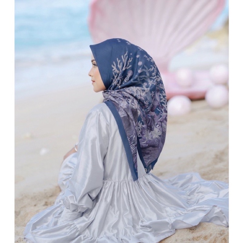 preloved the little mermaid buttonscarves x disney deep ocean