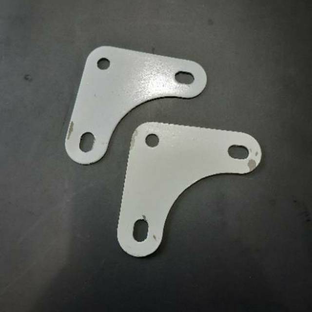 Segitiga Plat Penyangga Siku Lubang/Slottea Angle/Plat Siku Lubang JMJ (PUTIH)