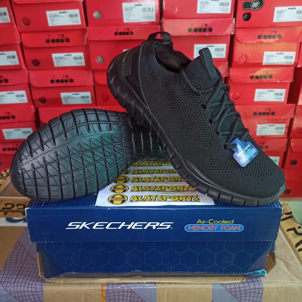 Skechers Overhaul Farelldo 52820-BBK Hitam Sepatu Running Pria Original