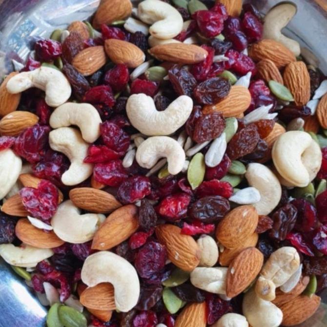 

Trail Mix Fruit nuts organic 250gr