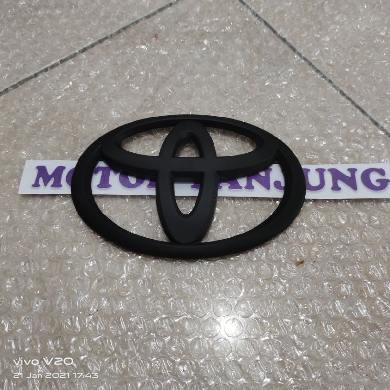 emblem logo gril innova set depan dan belakang 2012-2015