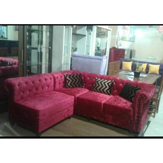 Sofa L putus kancing