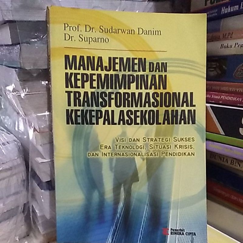 MANAJEMEN DAN KEPEMIMPINAN TRANSFORMASIONAL KEKEPALASEKOLAHAN