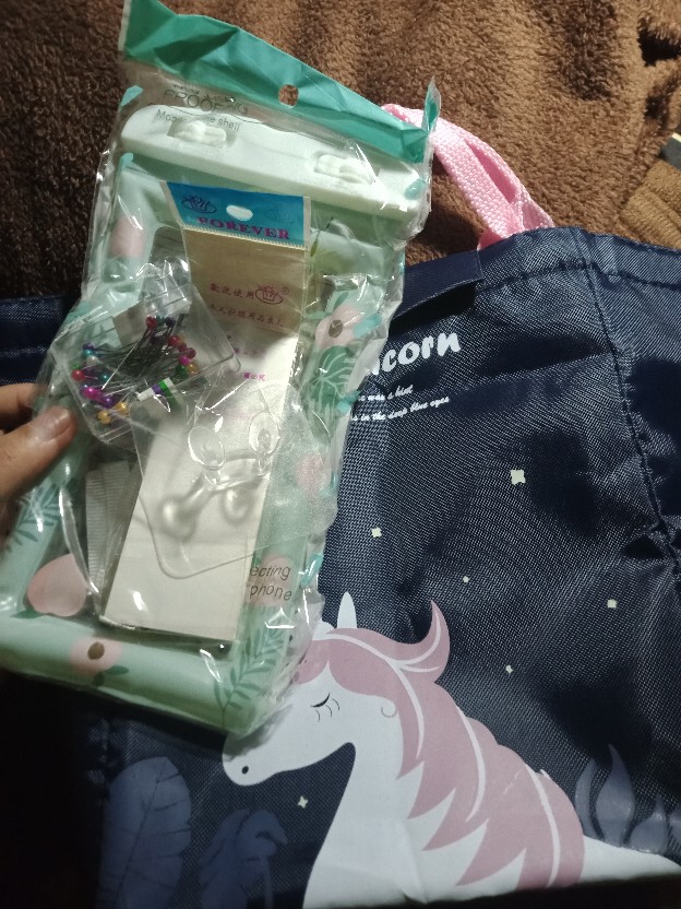 Tempelan Dinding Penyangga Kepala Kabel Transparan / Hook Gantungan Colokan Kabel Listrik Casan Hp