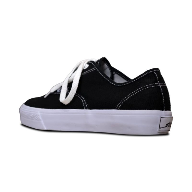 Johnson Astro Lowcut (LC) Black White-3
