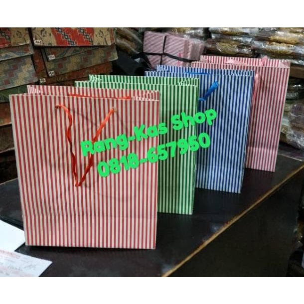 

(TERLARIS) BIG SALE PAPERBAG GARIS BIRU BUKU DOFF BEST PRODUCT