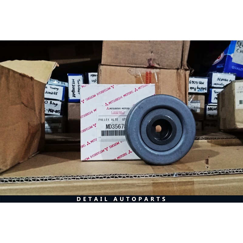 ORIGINAL Pulley Alternator/Dinamo Cas Mitsubishi Spacewagon 2000