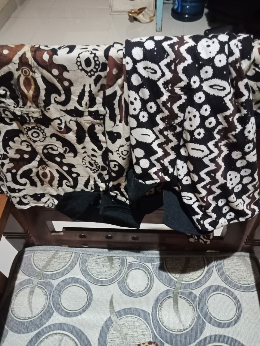 Kaos Batik Pria Cap Batangan Catton Hd 30s - Kerah Dan Saku - Khas Canting - Premium