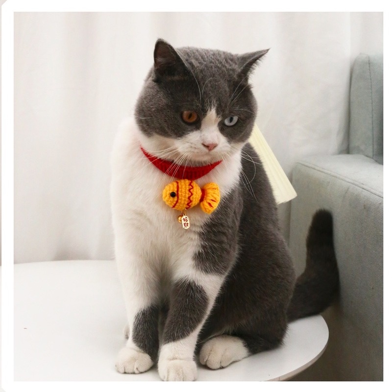 ★〓PetBest〓★ Pet Knitted Yarn New Year Lucky Koi Collar Fish Pendant Bell Accessories