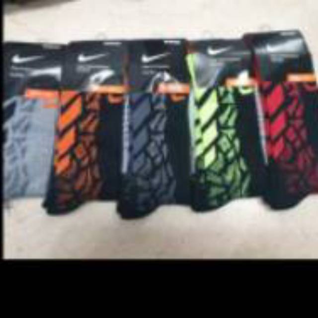 Kaos Kaki Pendek Olahraga / Running / Badminton / Gym Nike Panah