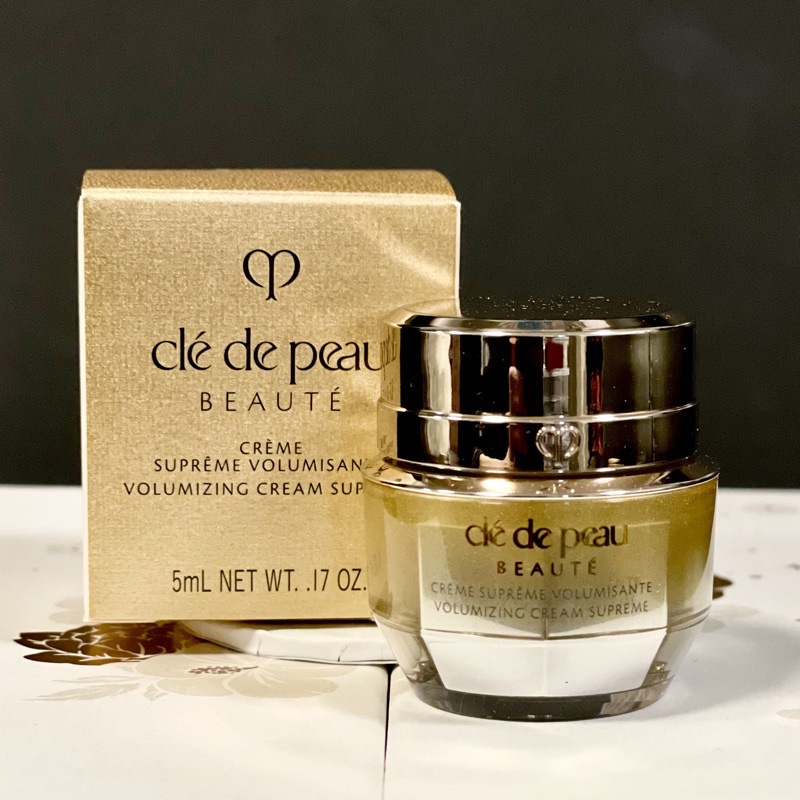 cle de peau volumizing cream / cle de peau essential refining essence / cle de peau weinkle smoothing serum supreme / cle de peau firming serum