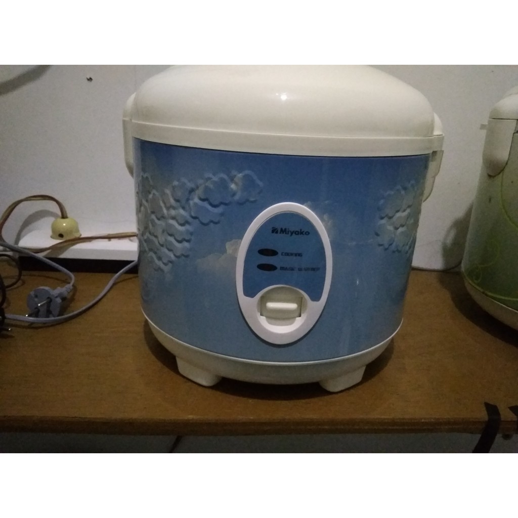 Magic Com Miyako Pemasak Nasi Miyako MCM-508 1,8 liter 3 fungsi