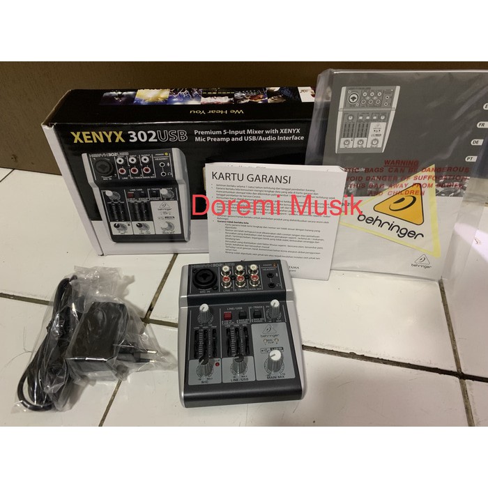 Mixer / Audio Interface 5 Channel Behringer Xenyx 302 USB Original