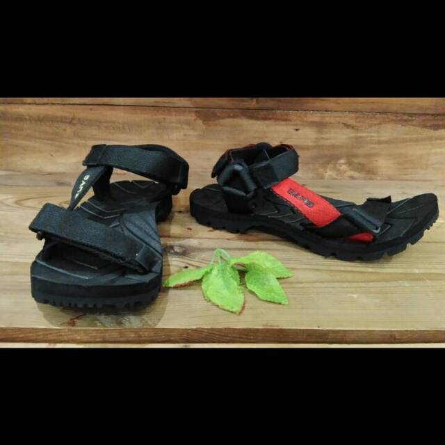 Sandal pria dans bromo black/red