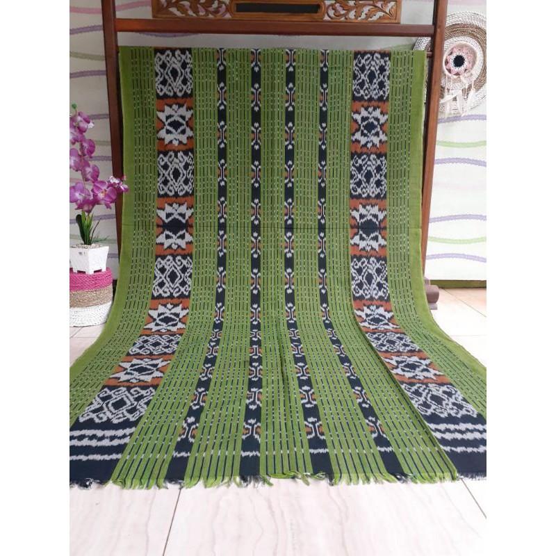 Tenun Blanket Hijau mupus