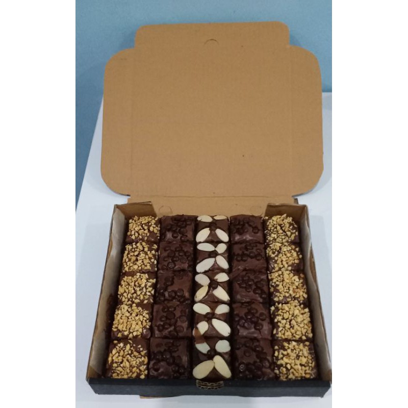 

Brownies Skat / Brownies Panggang Topping Suka Suka