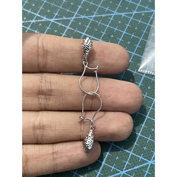 Anting emas putih asli kadar 750 model desi