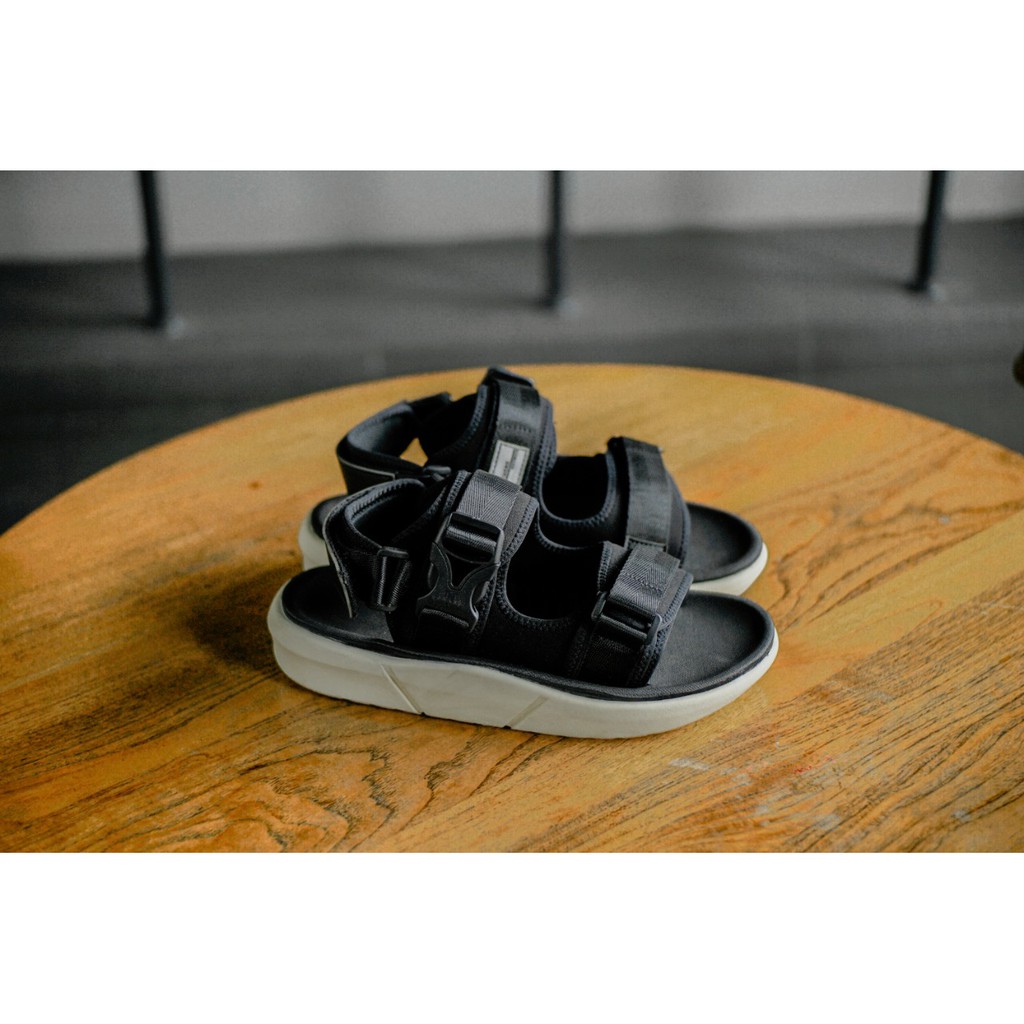 SANDAL KASUAL PRIA WANITA VOLKERFOOTWEAR ARTIKEL NEW DRAGON BLACKWHITE