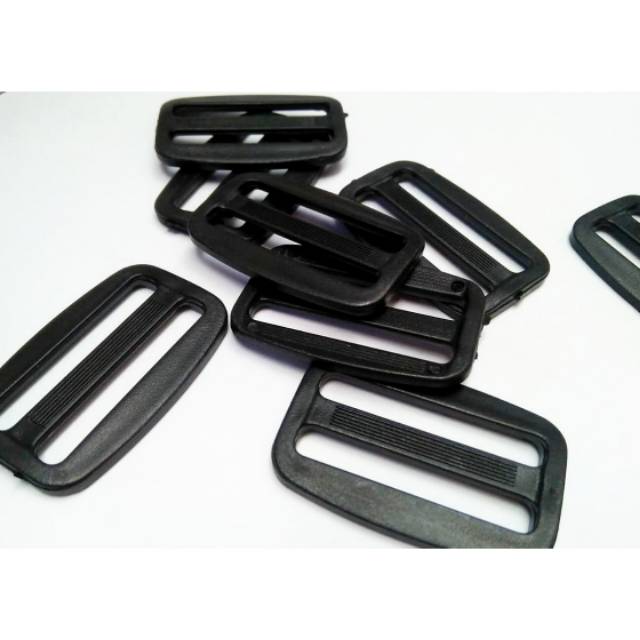 

(isi 10 pcs) Ring jalan plastik 3.8cm