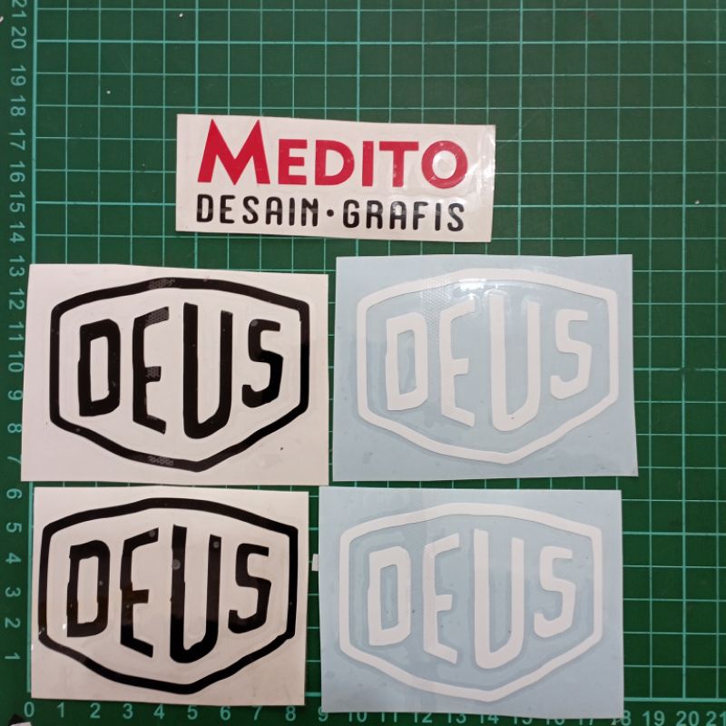 Sticker Cutting Deus