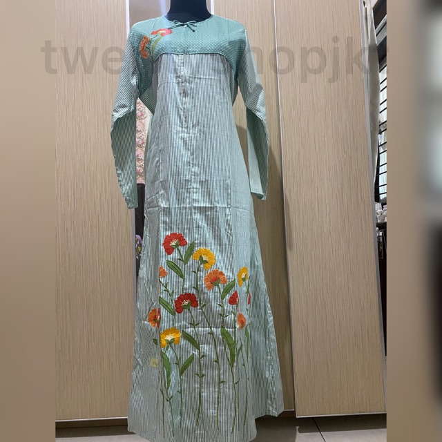 DASTER LENGAN PANJANG SIZE M MEREK OMAH DASTER EVA MALANG