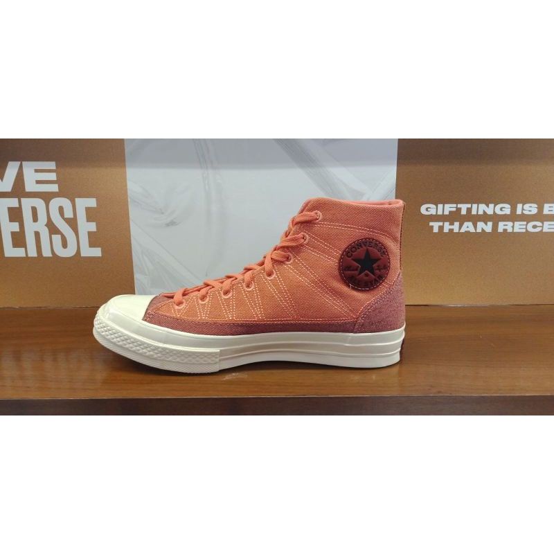 CONVERSE MEN'S CHUCK 70 HIKING STITCHED CANVAS SNEAKERS - FIRE OPAL/DARK TERRACOTTA/IVORY NATURAL