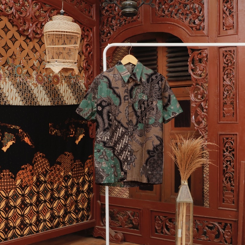 BATIK KEMEJA MOTIF MAHKOTA BERKUALITAS PREMIUM M L XL XXL