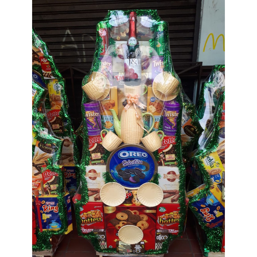 

HAMPERS PARCEL KUE, BISKUIT DAN COKLAT