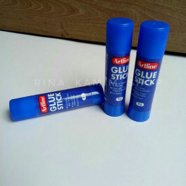 

Glue Stick 8 gr Artline/lem padat