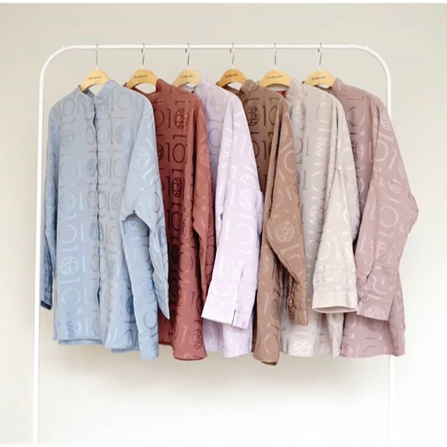 Riana Top Ria Miranda Dekade