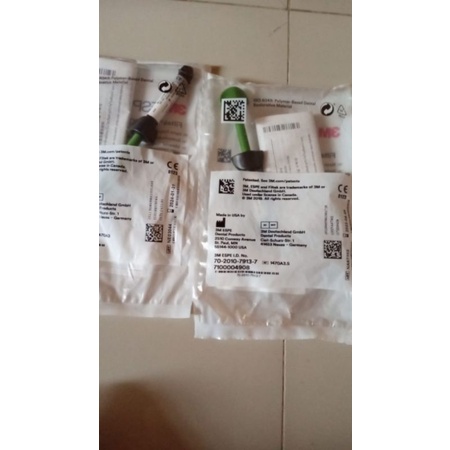 Komposit 3M Filtek Z250XT Composite Restorative A3