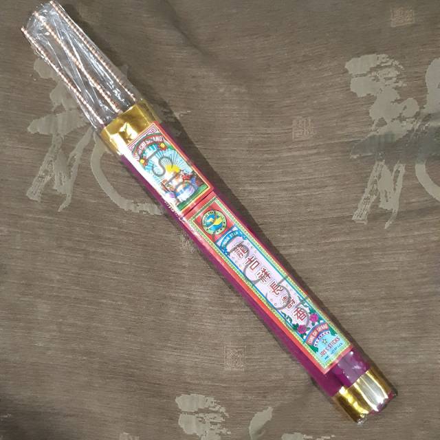 Hio besar isi 3 Alat Sembahyang