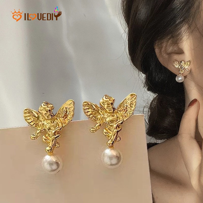 Anting Stud Desain Malaikat Cupid Aksen Mutiara Warna Emas Gaya Retro Elegan Untuk Pesta Pernikahan