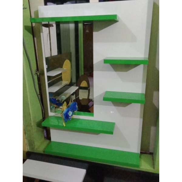 cermin hias minimalis hpl