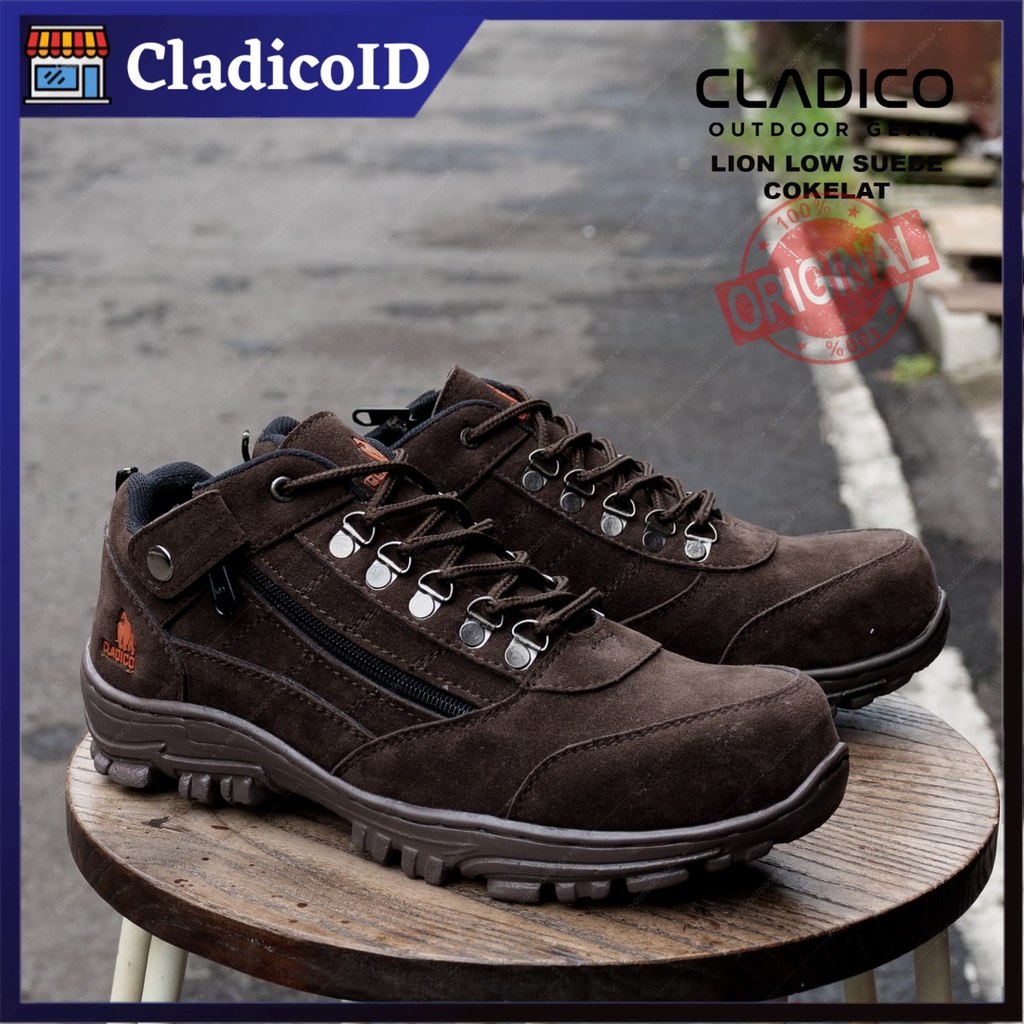 Lion Low Cladico Sepatu Safety Boot Pendek Ujung Besi Bahan Suede Premium Dengan Resleting Kerja Proyek Lapangan Outdoor Berkendara Sefty Shoes Cowok Model Keren