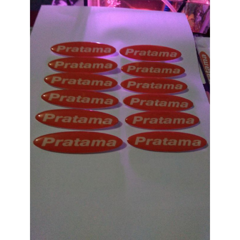 

name tag oval akrilik lapis resin peniti/papan nama