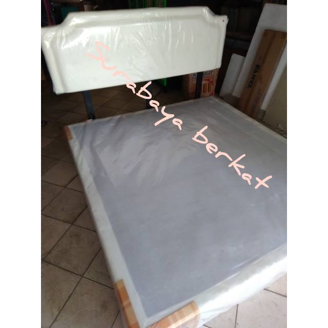 Dipan central dan sandaran