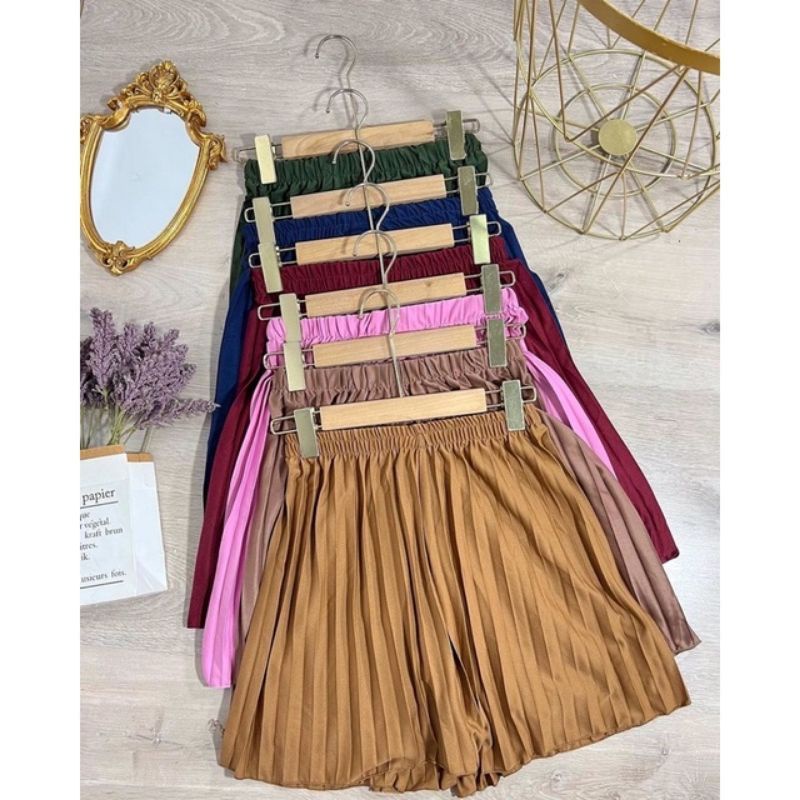 Hot Pants Plisket Jumbo Maks BB 100 KG / Celana Pendek Wanita Jumbo / Hotpants Jumbo