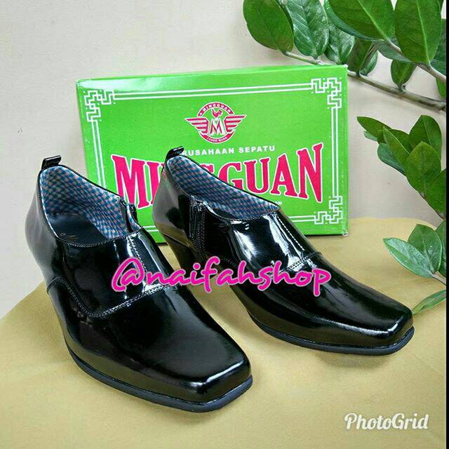 Sepatu semiboot retsleting merk Mingguan