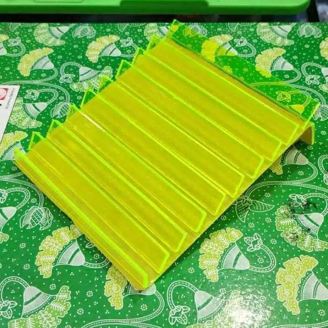 Akrilik Dudukan Kartu Perdana Miring Mini / Pajangan Kartu Perdana Mini