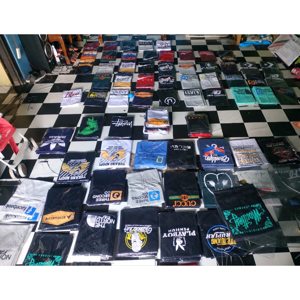Paket Usaha Kaos Pria Wanita Dewasa Paket 1 Lusin (12 Pcs)