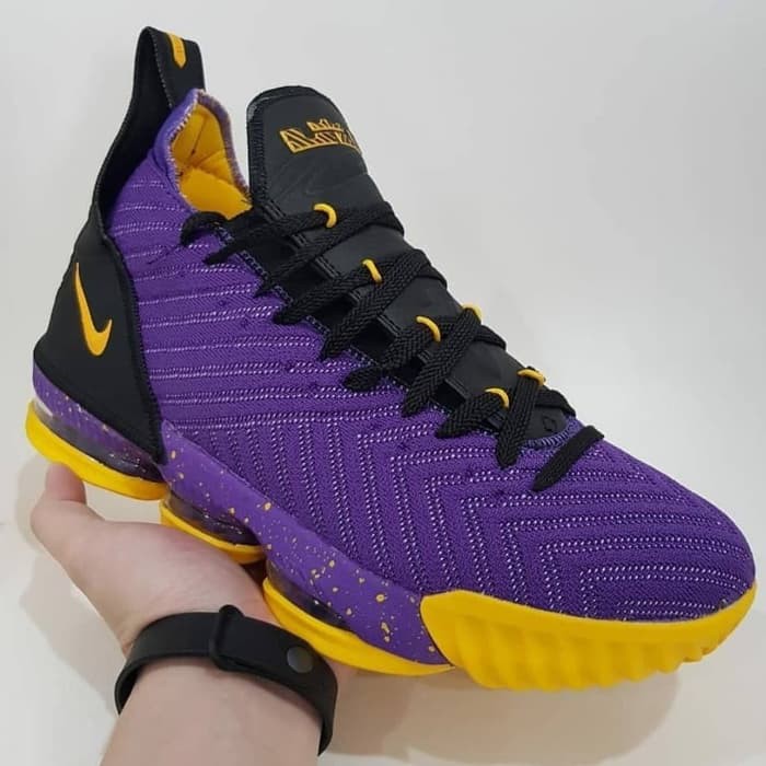 Jual Sepatu Basket Nike Lebron 16 Purple Yellow | Shopee Indonesia