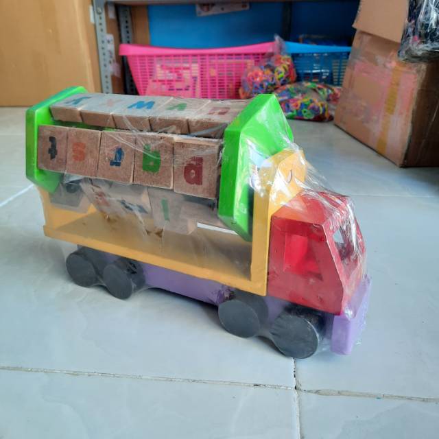 Mainan Edukasi / Edukatif Anak Puzzle Kayu Balok - Balok Mobil Truk Alfabet