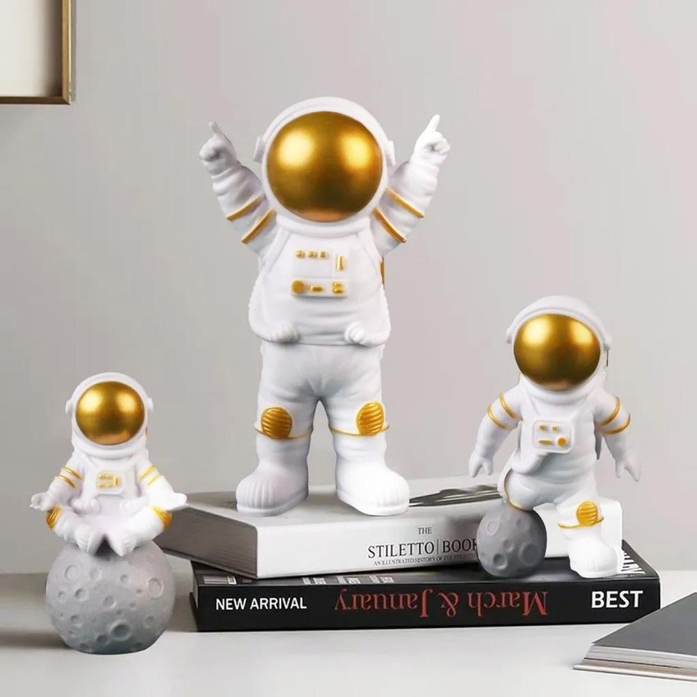 [Elegan] Astronot Figure Lucu 3pcs Spaceman Party Miniatur Anak Model Aksi