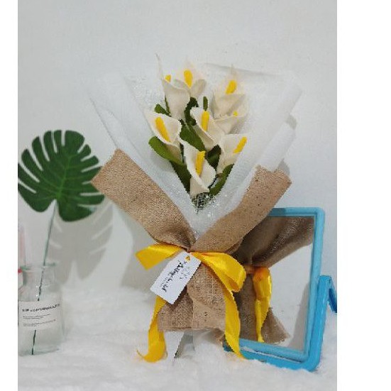 AAQ-Buket bunga calla lily