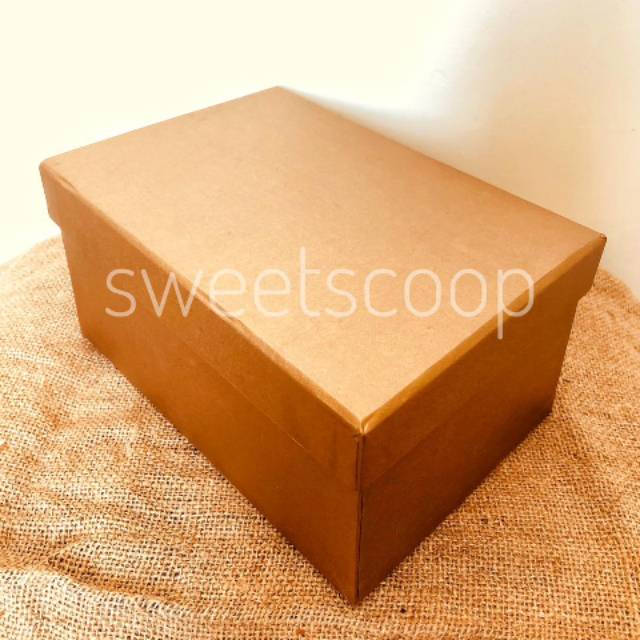 

Hard box/gift box/kotak kado/box hampers murah/kotak sepatu/kotak hadiah MURAH unik lucu gold emas