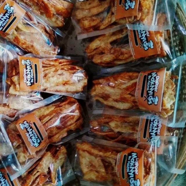 

Makanan Ringan Balung Kuwuk / Manggleng Pedas Manis isi 10 pack